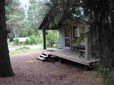 Roe Cabins Adventures Near Crater Lake